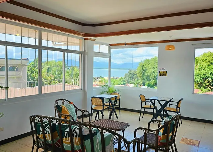 Adlaw Inn