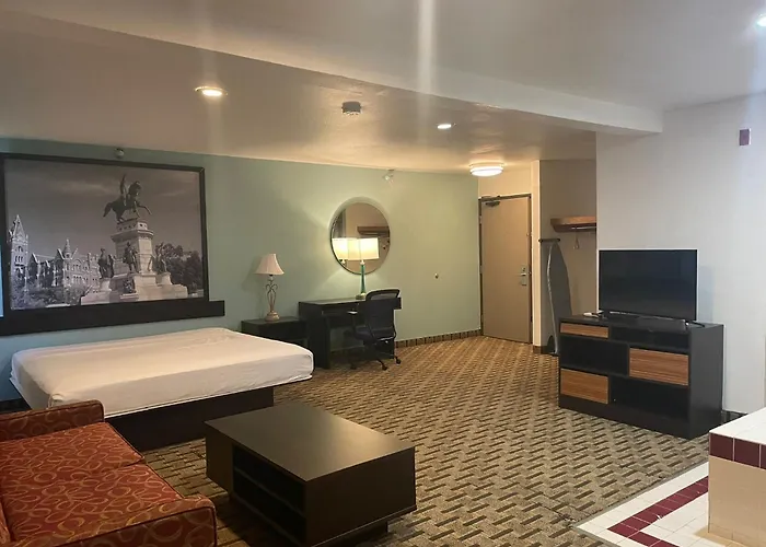 Super 8 By Wyndham Lynchburg Va