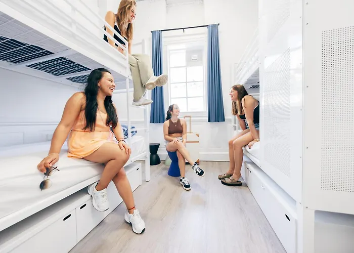 Maze Backpackers -