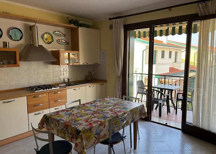 Casa vacanza: Hotel Aqua Park Resort Village Exclusive - The Family Rooms - Continental Breakfast - One Day In Our Water Park - One Day Motorboat Trip To Explore The Caorle Lagoon - Parking Inside