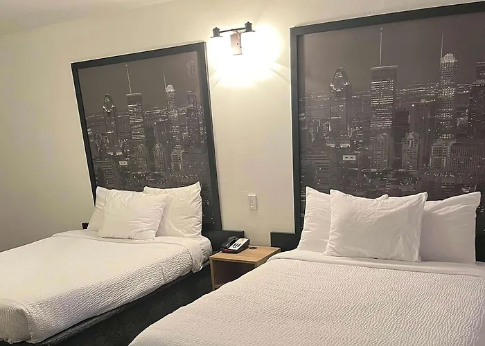 Hotels Close to Airport Super 8 By Wyndham Montreal