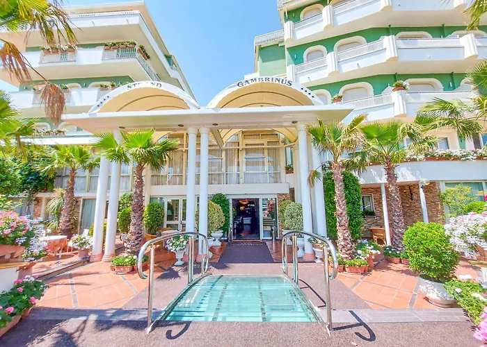 Hotels With Four Stars Gambrinus