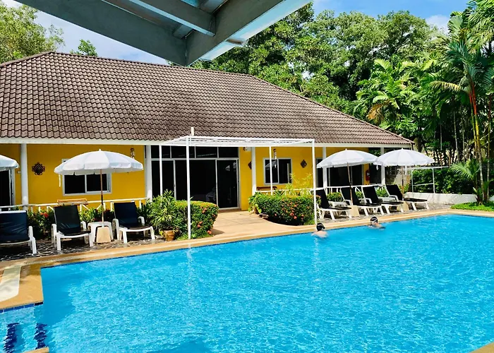Loma Resort