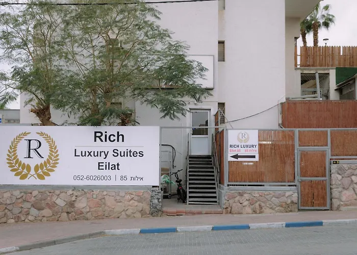 Rich Luxury Suites - Renovated