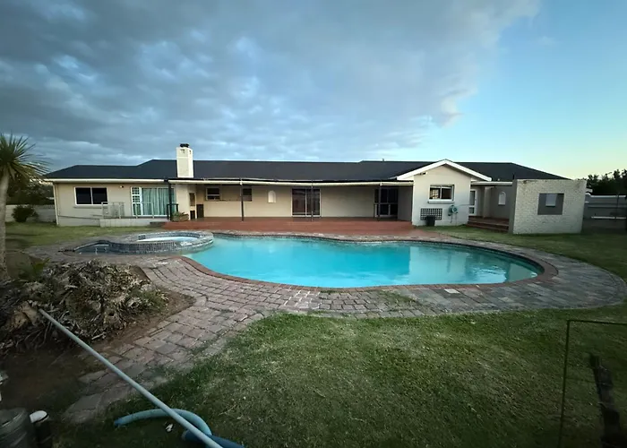 La Maison On 37 Admiralty Way, Summerstrand, Port Elizabeth