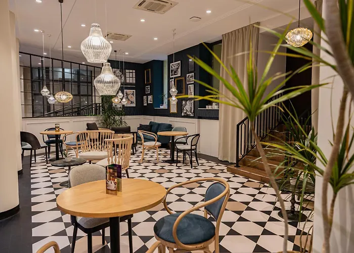3 SterneHotel Tulip s - Wroclaw Patio