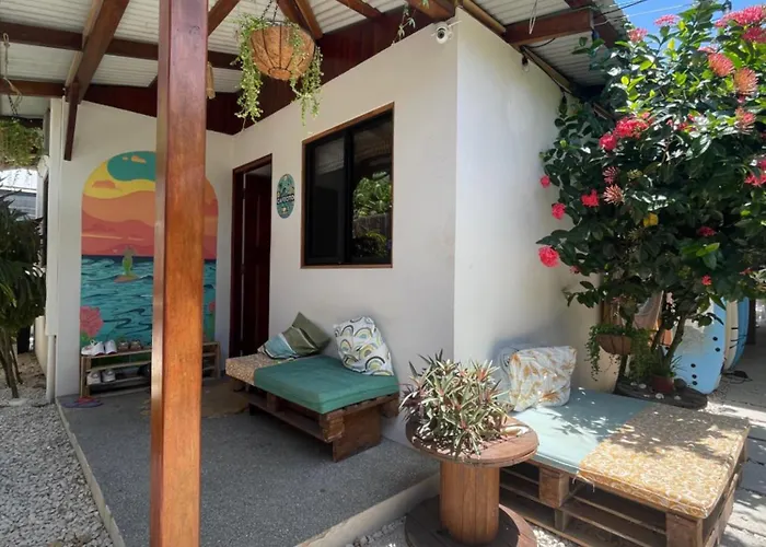 The Cafecito Surfhouse - Santa Teresa