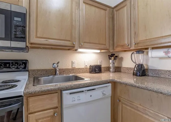 Awesome Paki Maui Beach Condos In Lahaina
