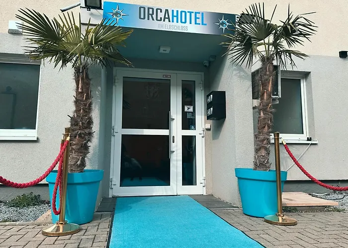 Orca Am Elbschloss