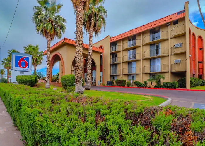 Self catering: Motel 6 Phoenix, Az - Sky Harbor