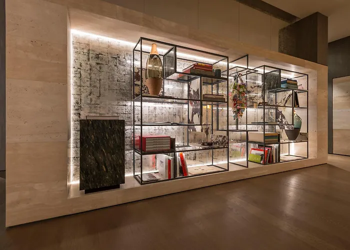 Hotel 5 Estrellas Fendi Private Suites - Small Luxury s Of The World