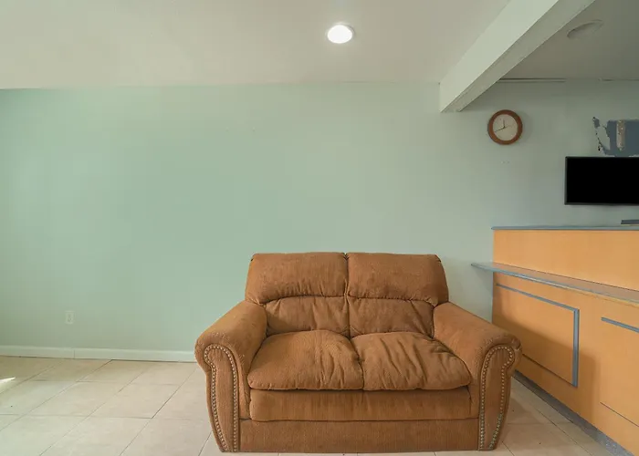 Oyo Hotel Midland