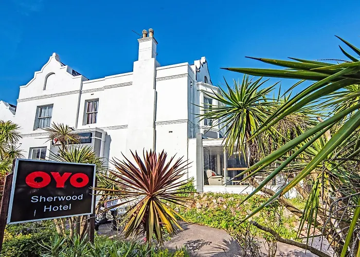 Resorts Guide Sherwood Palm , Torquay Beach