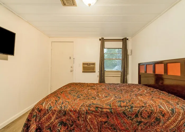 Budget Inn By Oyo Palestine Tx Hwy 79