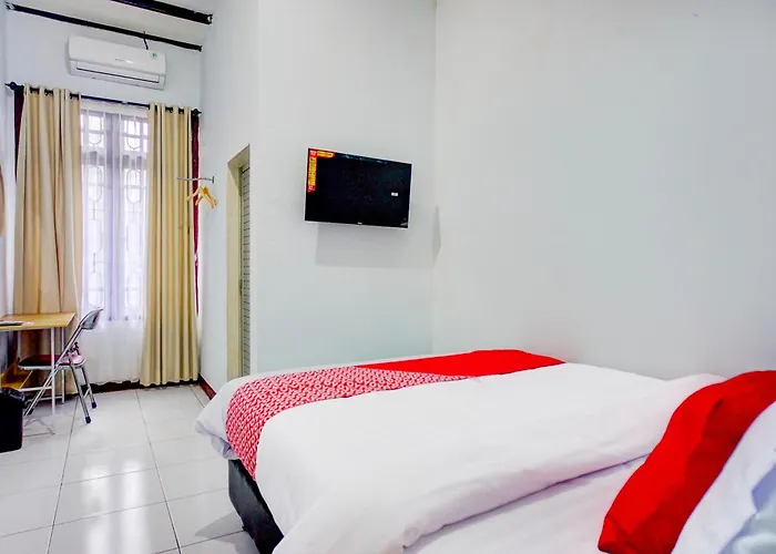Hotel O Krakatau Near Universitas Muhammadiya Sumatra Utara