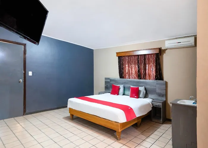 Oyo Hotel Real Del Sur, Estadio Chihuahua