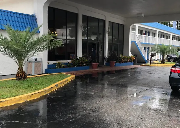 Resort: Motel 6-Daytona Beach, Fl - Speedway
