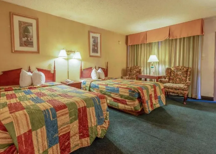 Royal Holiday Motel By Belvilla Gallup I-40