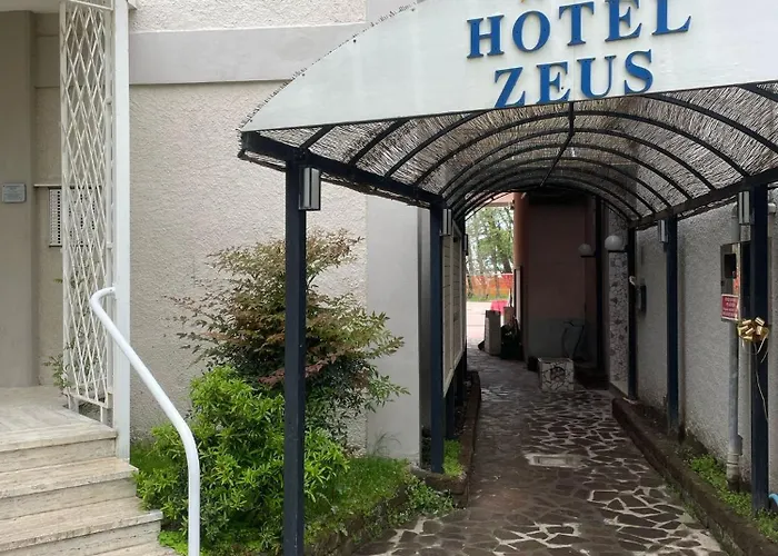 Hotel Zeus
