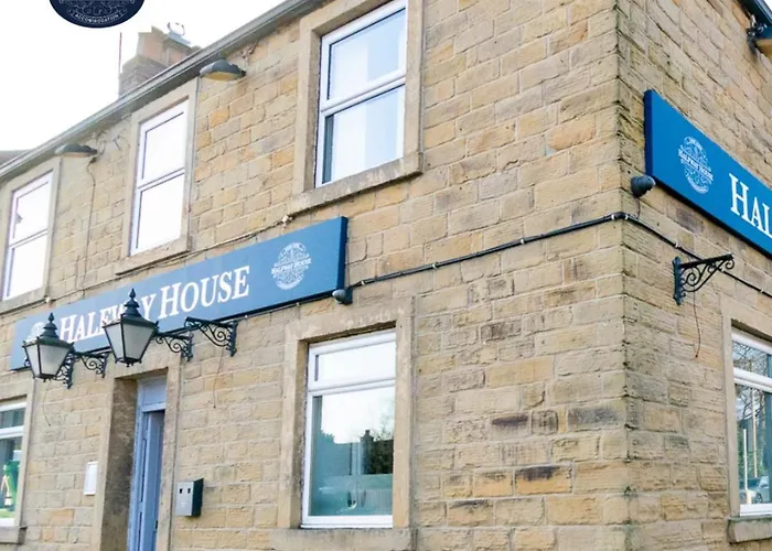 Halfway House Inn
