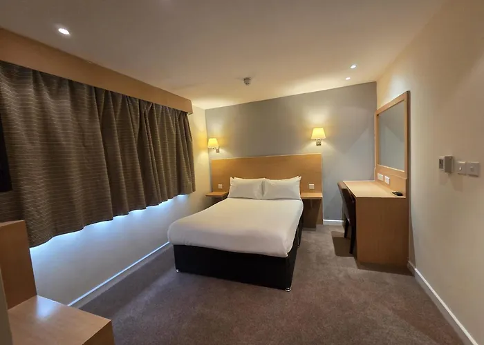 Oyo The Luton Hotel