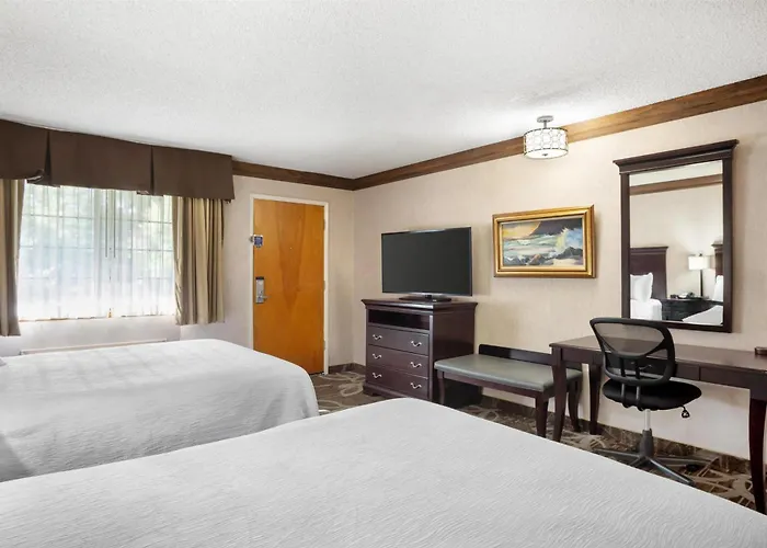 Best Western Plus Yosemite Gateway Inn