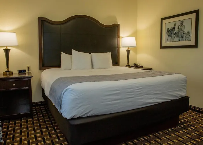 Jacuzzi hotel: Evangeline Downs Hotel, An Ascend Collection Hotel