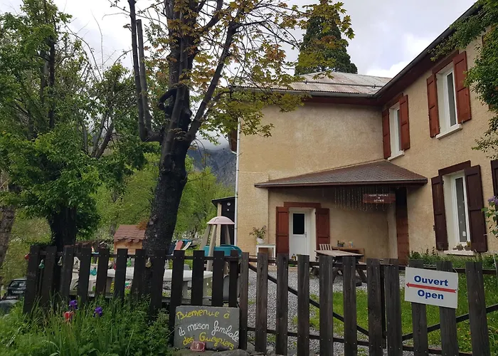 Maison familiale des Gueyniers