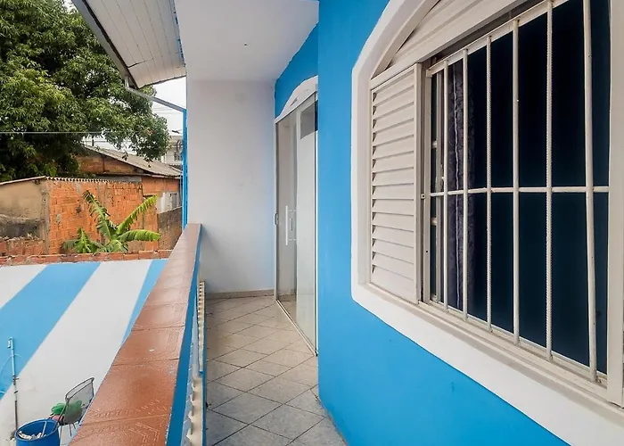 Vila: Sobrado Azul com Piscina