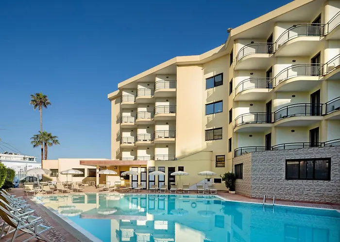 Pets Allowed Hotel Rina