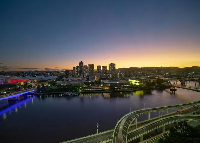 W Brisbane