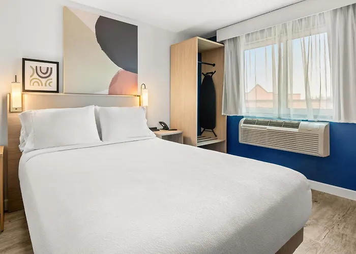 Spark By Hilton Eden Prairie