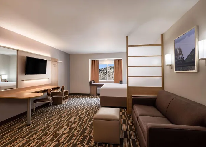 Microtel Inn & Suites By Wyndham Georgetown Lake