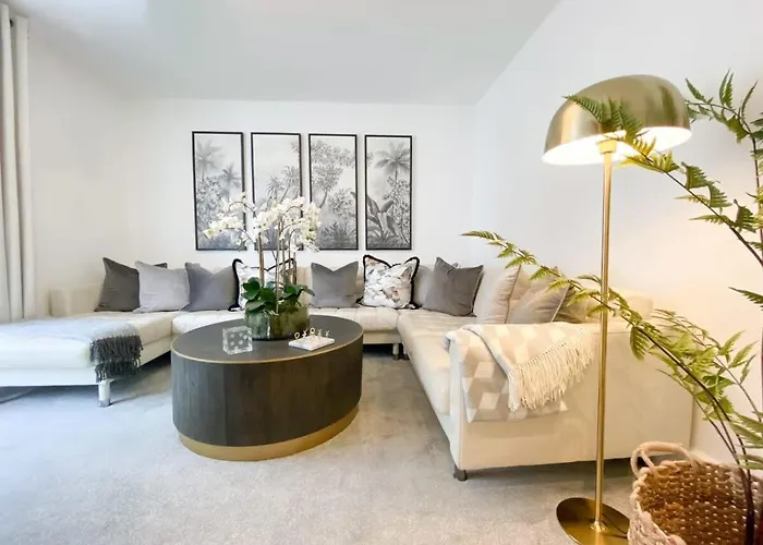 Family Friendly Hotels Host & Stay - The Charles Street House