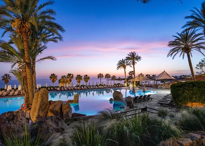 Trip to College Coral Beach & Resort Cyprus