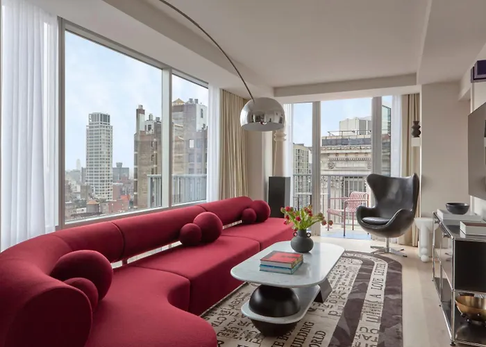 Mondrian Park Avenue