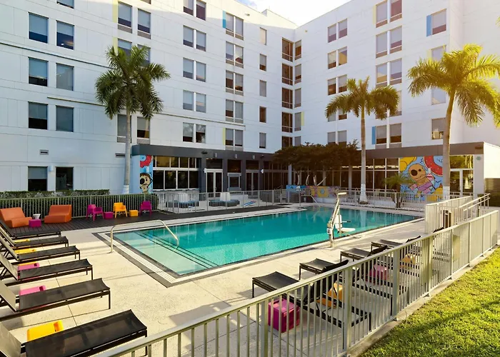 Boutique hotel only: Aloft Miami Doral