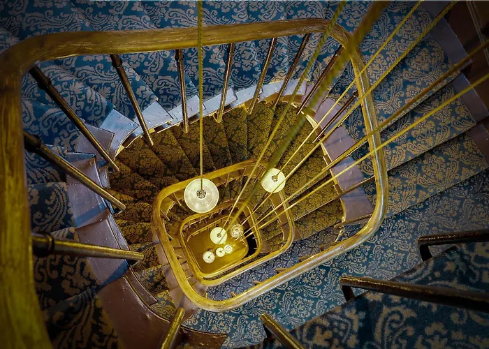 Villa: Hotel Verneuil Saint Germain