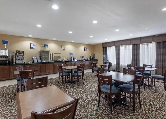 Best Western Bastrop Pines Inn