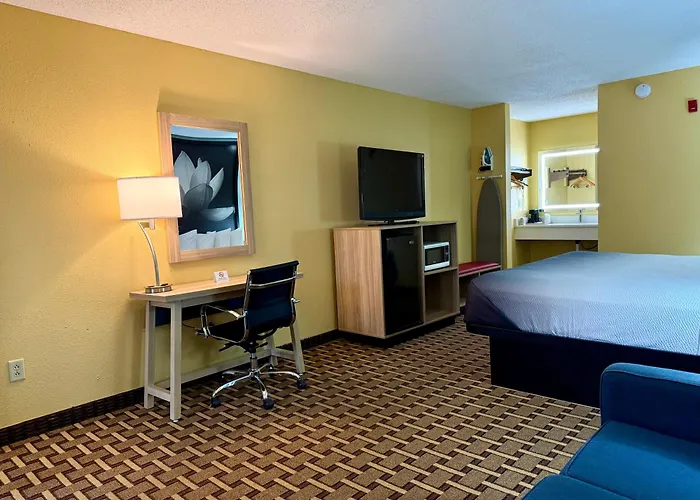 Super 8 By Wyndham Ft. Oglethorpe Ga/Chatt Tn Area