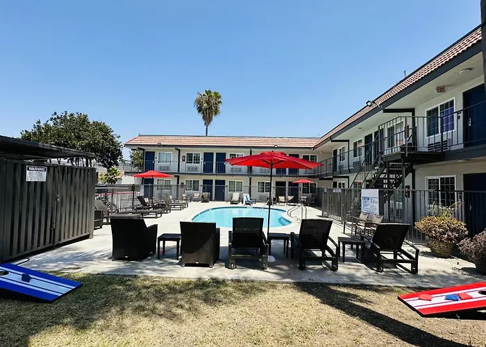 Studio 6 Suites San Ysidro Ca San Diego South Bay