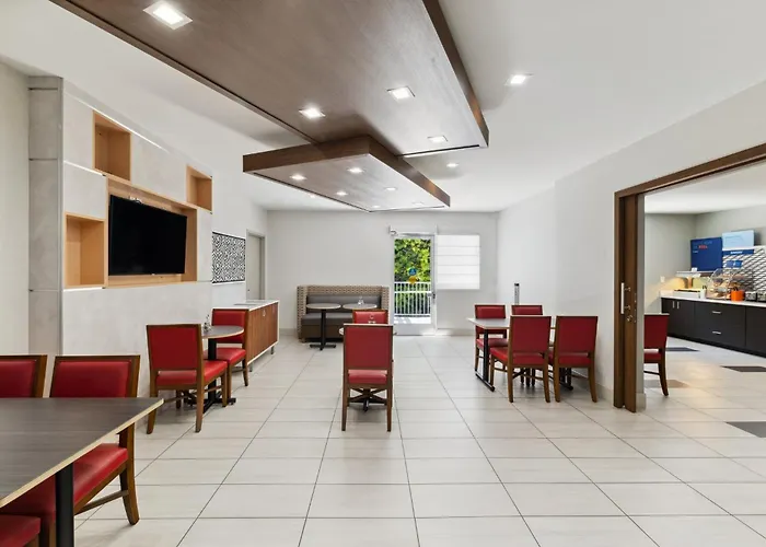 Holiday Inn Express & Suites Mountain View Silicon Valley By Ihg