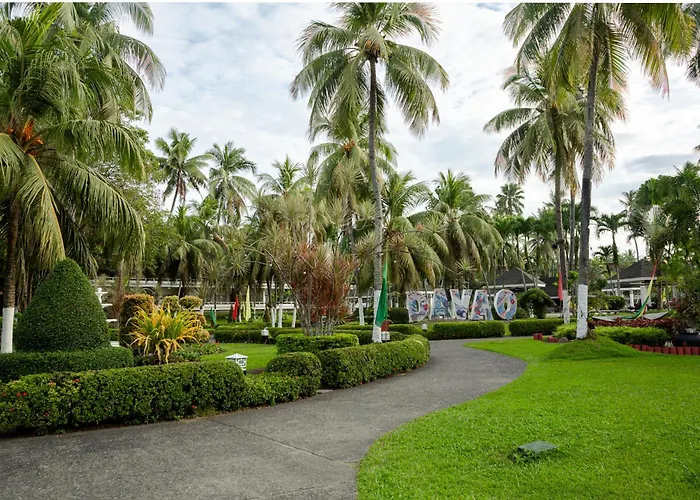 Waterfront Insular