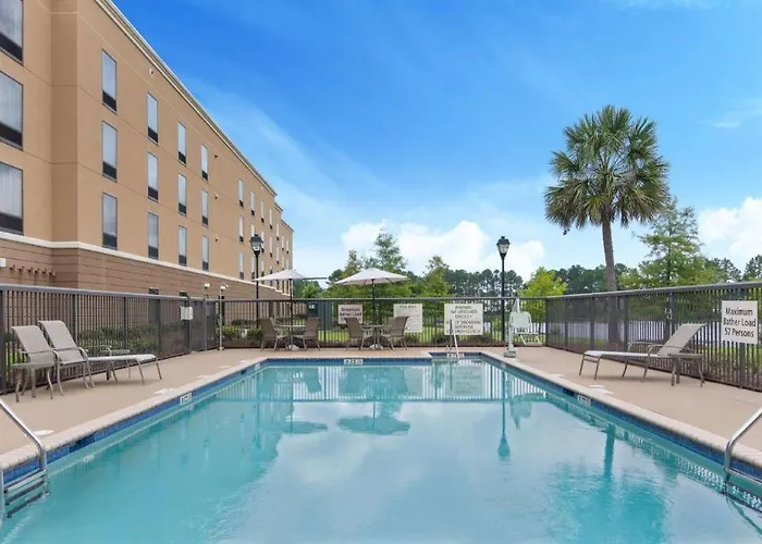 Hotels with tennis Hampton Inn & Suites Savannah-Airport
