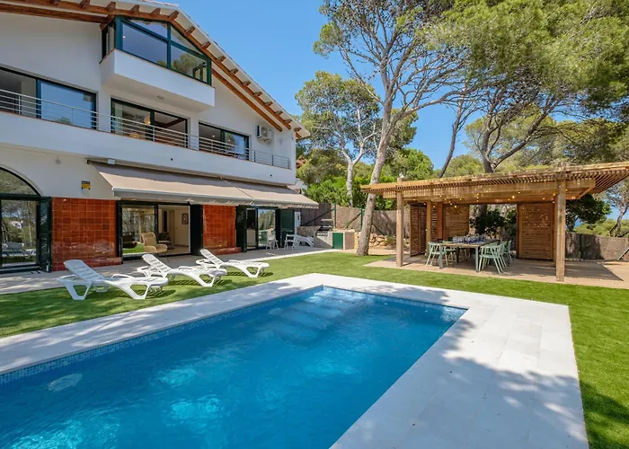 Villa Can Reig Tamariu, Next To The Beach