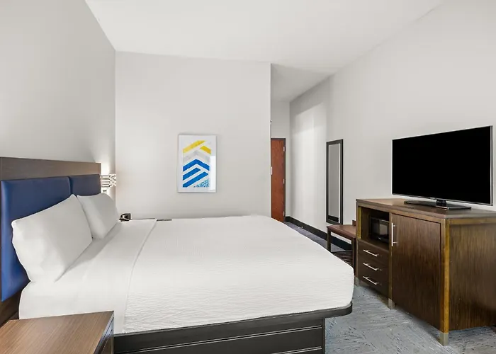 Holiday Inn Express Asheville Woodfin By Ihg