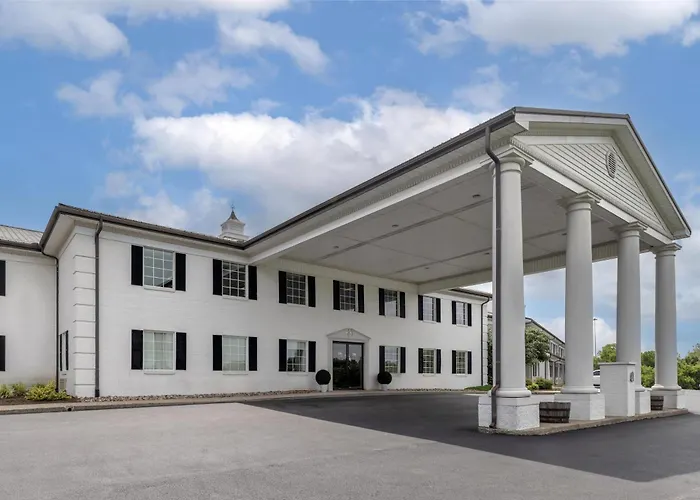 Motel: Best Western Parkside Inn