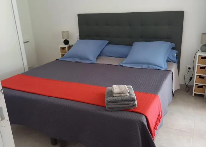 Maison de vacances: Hebergement Figari