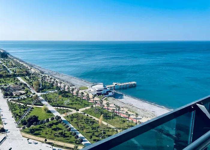 Apart hotel: Sea View Apartments Orbi Beach Tower Красивые Виды С Балконов