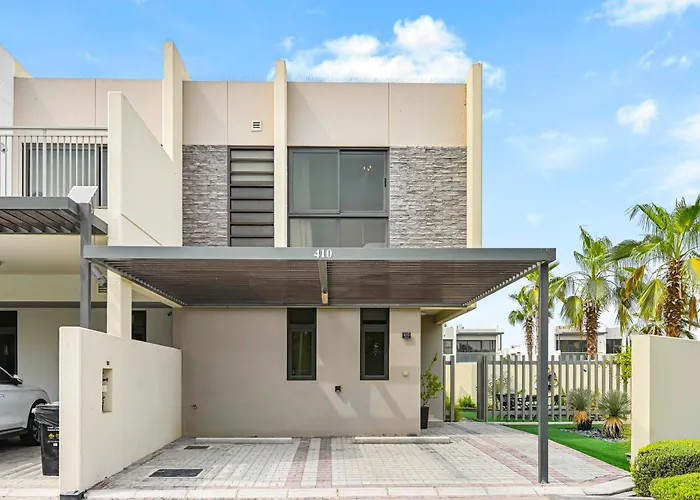 Damac Hills 2 Poolside